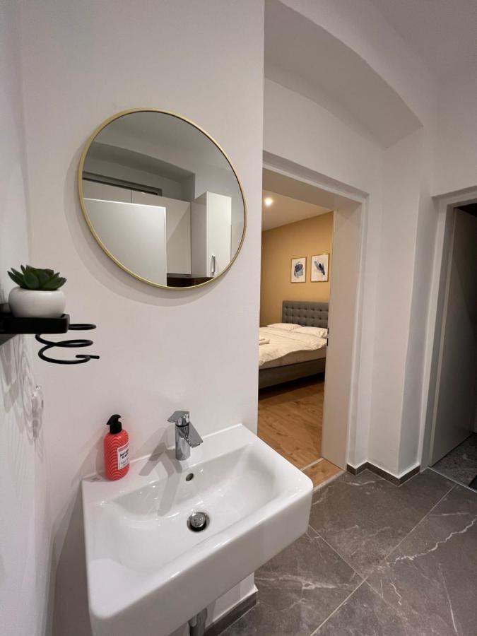 Apartment Near Metro & Netflix Viena Exterior foto